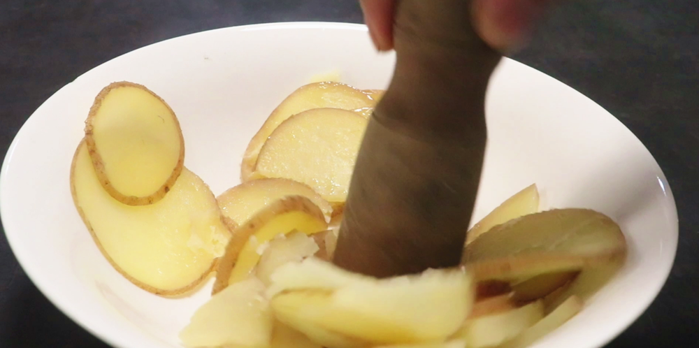 蟑螂怕什么_蟑螂怕消毒水吗_蟑螂怕不怕樟脑丸